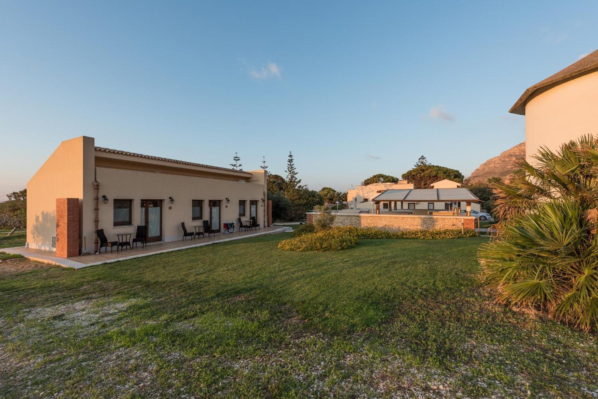 Azienda Agrituristica Tenuta Pizzolungo Эриче Экстерьер фото